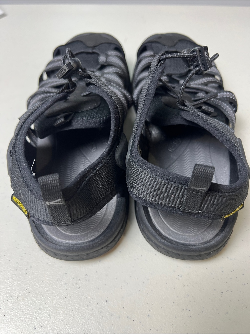 KEEN Waterproof Drift Creek H2 — Men's size 11 - Picture 9 of 11